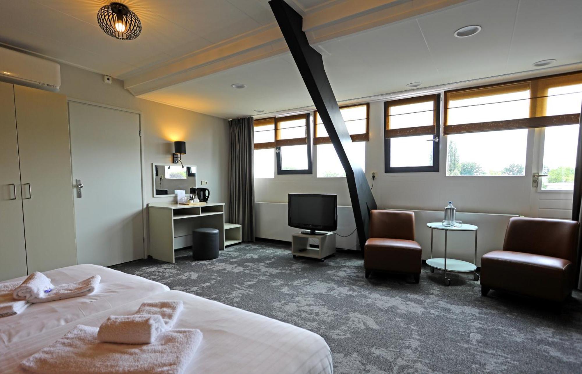 ליכטנוורדה Hotel Bi-J Ons מראה חיצוני תמונה