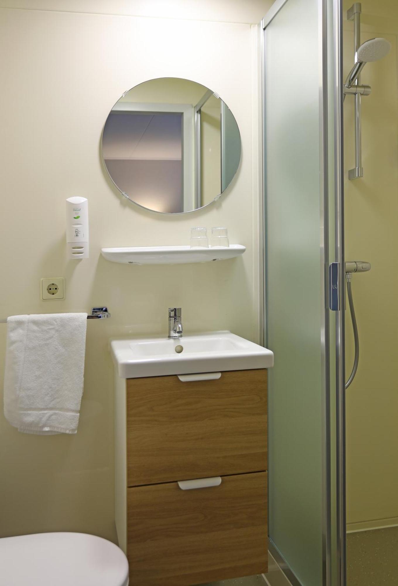 ליכטנוורדה Hotel Bi-J Ons מראה חיצוני תמונה