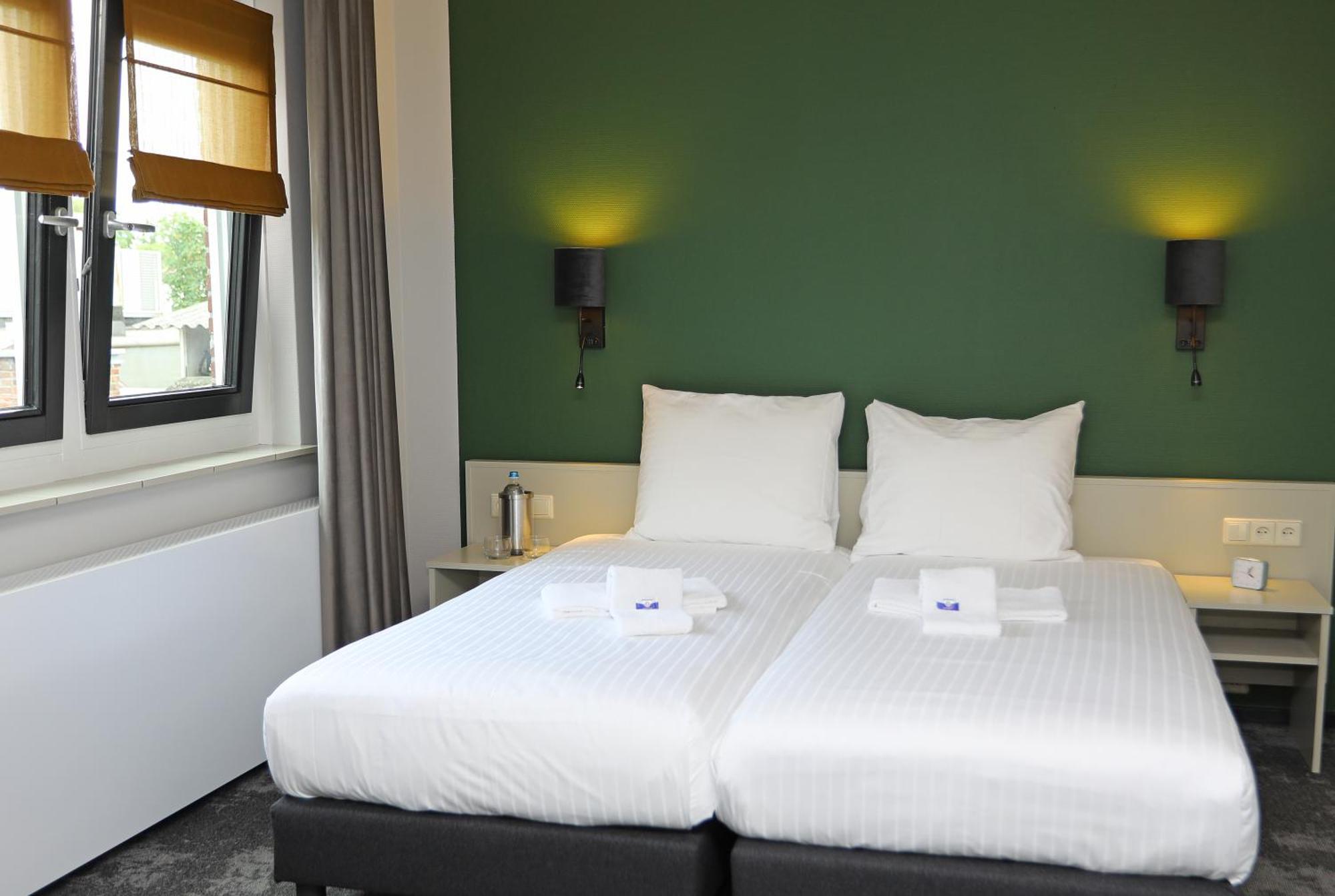 ליכטנוורדה Hotel Bi-J Ons מראה חיצוני תמונה